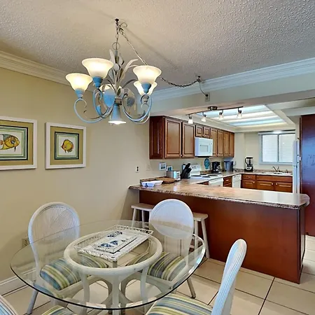 Appartamento Regency Towers 505